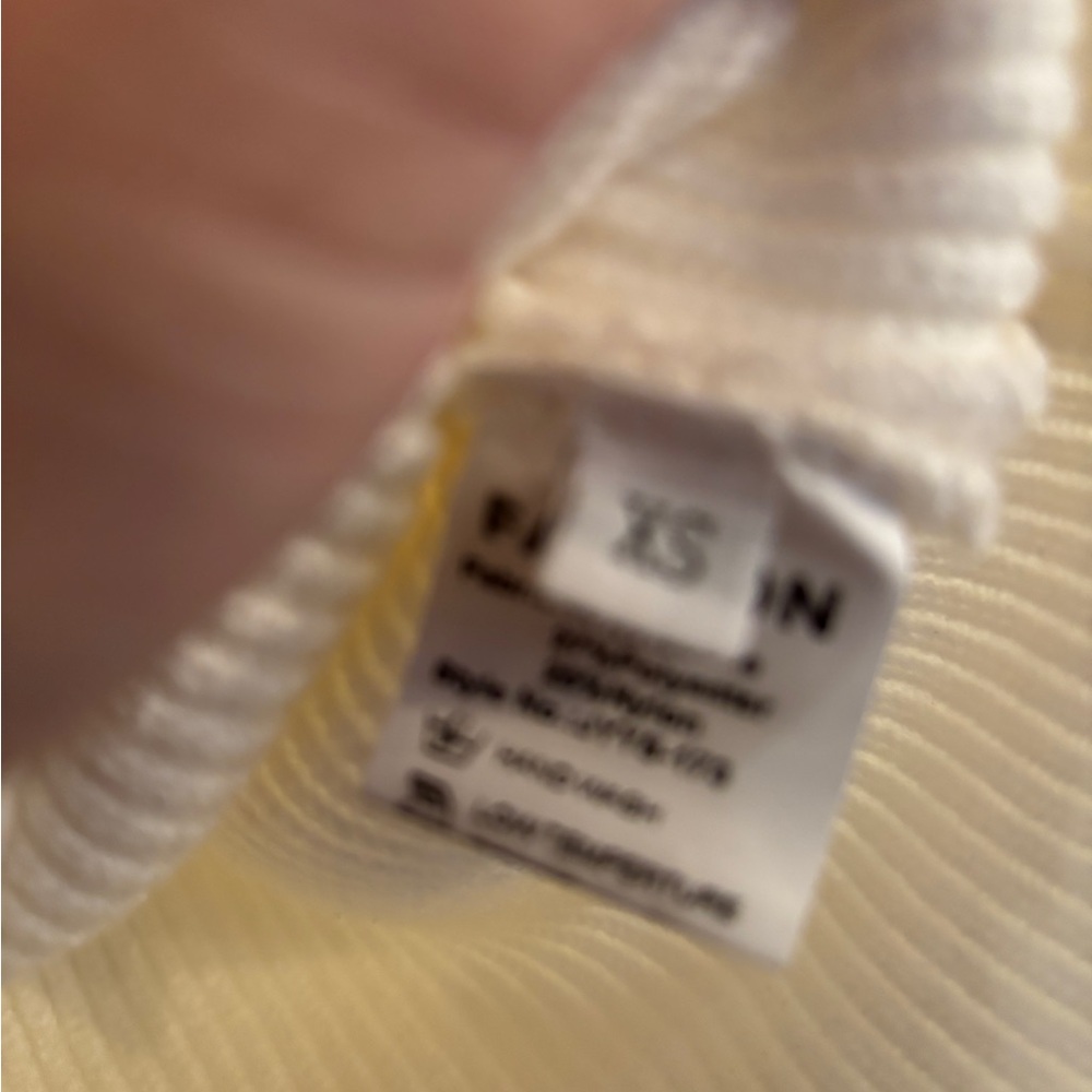 Ribbed White Knit Top - Picture 2 of 2